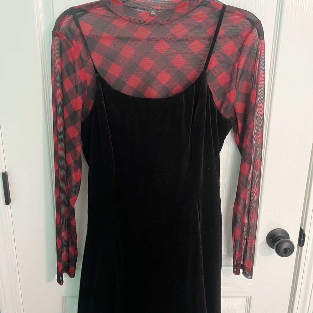 Lily Rose Black and Red Raglan Long Sleeve Dress